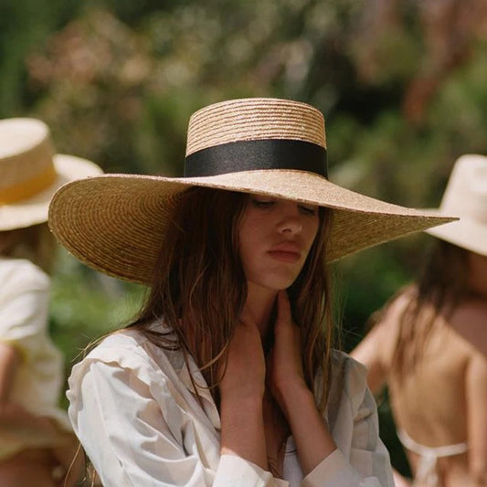 Les chapeaux de paille pour femme  comment choisir et les tendances de la mode