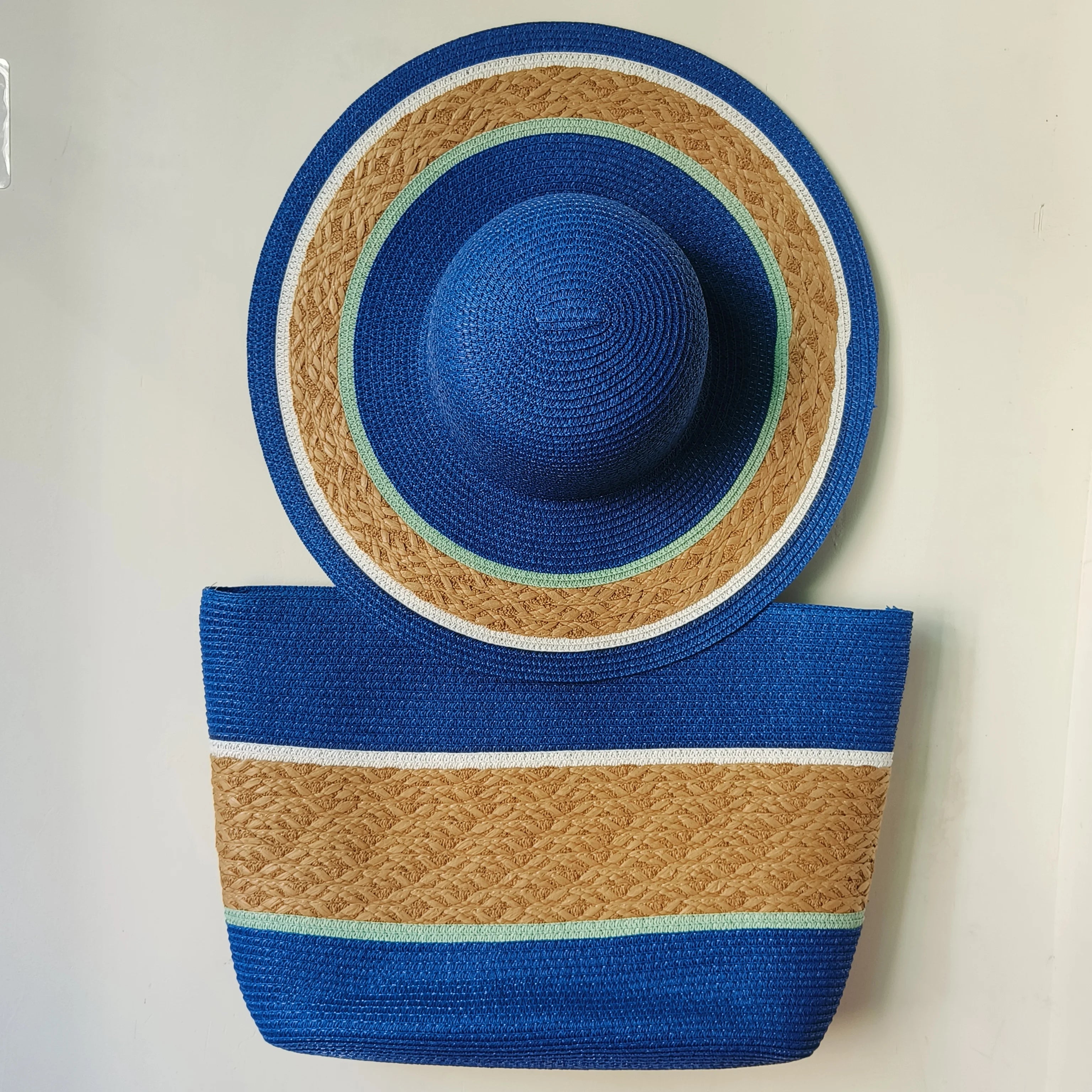 La boutique du chapeau 1 / M Chapeau de paille et sac de plage bleu