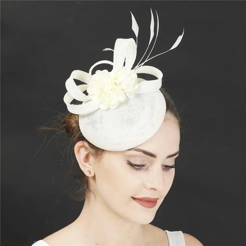 La boutique du chapeau Beige Chapeau Fascinator Brodé