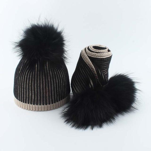 La boutique du chapeau chapeau d'hiver Noir 1 / 5-12 age Chapeau et écharpe rayé tricoté bonnets enfants