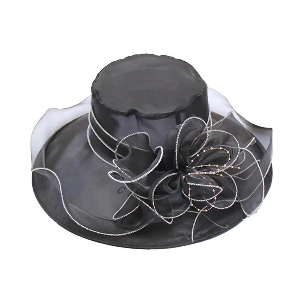 La boutique du chapeau Noir Fascinateur d'église