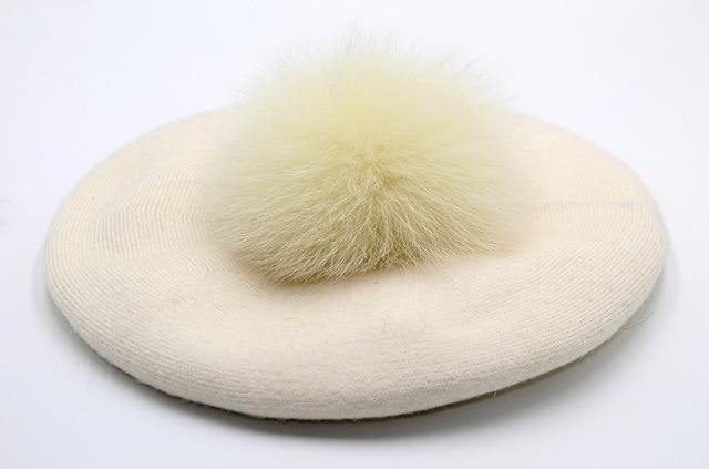 Paris-Chapeau béret Blanc Béret en laine et son pompon en fourrure de renard